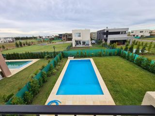 Foto 9 de Casa en venta en barrio Vila Marina, Villanueva, Tigre