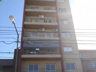 Foto 1 de Muy Buen Departamento de 3 Ambientes