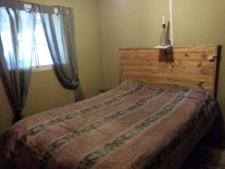 Foto 12 de Casa venta 4 dormitorios 1 baño 300mts2 totales - Quequen