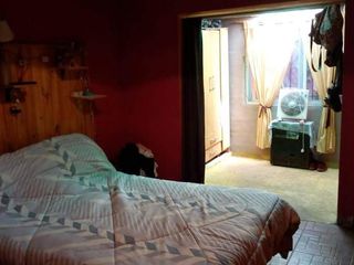 Foto 11 de Casa venta 4 dormitorios 1 baño 300mts2 totales - Quequen