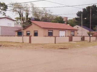 Foto 1 de Casa en venta - 2 dormitorios 2 baños - 500mts2 - Las Toninas
