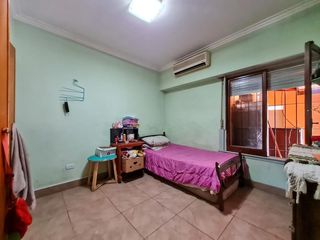 Foto 20 de Casa en venta - 3 dormitorios 3 baños - cochera - 300mts2 - Tolosa, La Plata