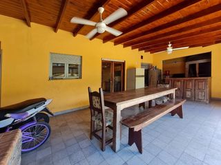 Foto 24 de Casa en venta - 3 dormitorios 3 baños - cochera - 300mts2 - Tolosa, La Plata
