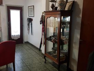 Foto 50 de Casa en venta - 3 dormitorios 3 baños - cochera - 300mts2 - Tolosa, La Plata