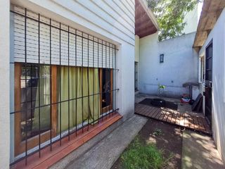 Foto 4 de Casa en venta - 3 dormitorios 3 baños - cochera - 300mts2 - Tolosa, La Plata