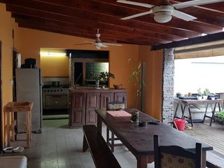 Foto 71 de Casa en venta - 3 dormitorios 3 baños - cochera - 300mts2 - Tolosa, La Plata