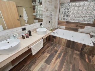 Foto 24 de Venta Depto tipo casa 4 amb c/ quincho parrilla jacuzzy y terraza 207m totales. Boedo
