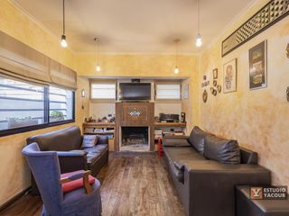 Foto 5 de Casa venta - 4 dormitorios 2 baños - cocheras - pileta - 150Mts2 - Tolosa, La Plata