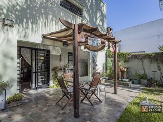Foto 30 de Casa venta - 4 dormitorios 2 baños - cocheras - pileta - 150Mts2 - Tolosa, La Plata