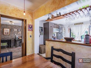 Foto 10 de Casa venta - 4 dormitorios 2 baños - cocheras - pileta - 150Mts2 - Tolosa, La Plata