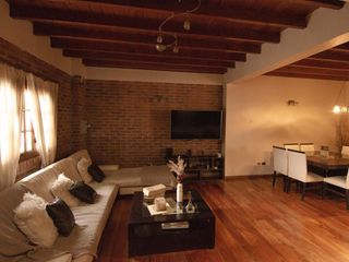 Foto 11 de Casa venta 4 dormitorios  4 baños 3 cocheras 600mts2 totales - Ringuelet