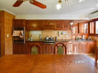 Foto 14 de Casa en venta - 4 dormitorios 2 baños 1 cochera - 200mts2 - La Plata