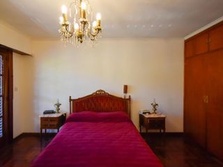 Foto 35 de Casa en venta - 4 dormitorios 2 baños 1 cochera - 200mts2 - La Plata