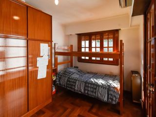 Foto 42 de Casa en venta - 4 dormitorios 2 baños 1 cochera - 200mts2 - La Plata