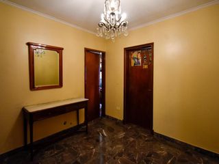 Foto 21 de Casa en venta - 4 dormitorios 2 baños 1 cochera - 200mts2 - La Plata