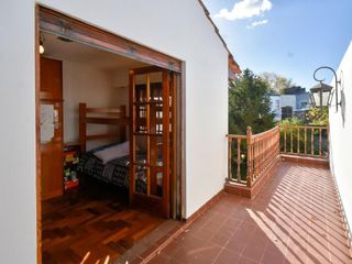Foto 37 de Casa en venta - 4 dormitorios 2 baños 1 cochera - 200mts2 - La Plata
