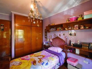 Foto 39 de Casa en venta - 4 dormitorios 2 baños 1 cochera - 200mts2 - La Plata