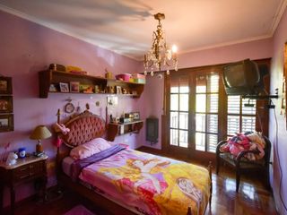 Foto 40 de Casa en venta - 4 dormitorios 2 baños 1 cochera - 200mts2 - La Plata