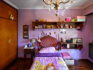 Foto 26 de Casa en venta - 4 dormitorios 2 baños 1 cochera - 200mts2 - La Plata