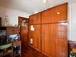 Foto 23 de Casa en venta - 4 dormitorios 2 baños 1 cochera - 200mts2 - La Plata