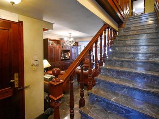 Foto 17 de Casa en venta - 4 dormitorios 2 baños 1 cochera - 200mts2 - La Plata