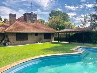 Foto 1 de Venta Casa muy solida - Bello Horizonte- Tigre- Acepta permuta