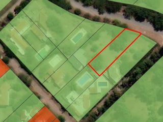 Foto 1 de Terreno 650 mts con  quincho con asador y cocina completo en  villa allende golf