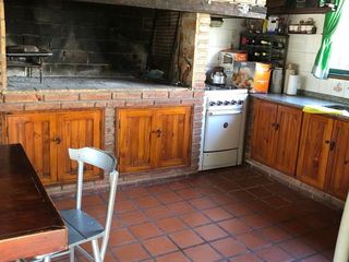 Foto 5 de Terreno 650 mts con  quincho con asador y cocina completo en  villa allende golf