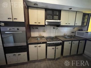 Foto 11 de Venta casa de 4 ambientes con cochera en Bernal Oeste