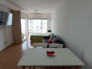 Foto 1 de Departamento Monoambiente en  Villa Urquiza  Alquiler temporario