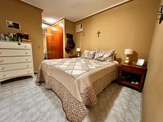 Foto 3 de Departamento de categoría de 3 dormitorios y cochera, Barrio Obispo Piedrabuena