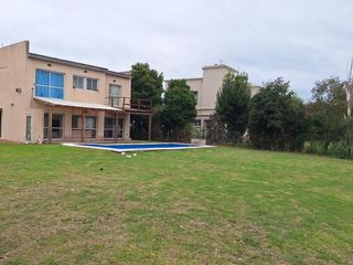 Foto 16 de Casa en venta - 3 Dormitorios 3 Baños - Cochera - 900Mts2 - Villanueva, Tigre