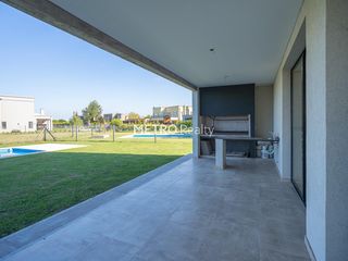 Foto 44 de Casa en  Venta en El Cantón Golf