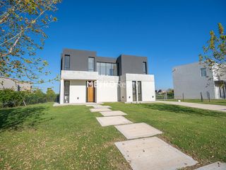 Foto 45 de Casa en  Venta en El Cantón Golf