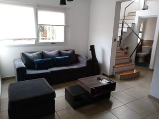 Foto 1 de Dúplex en venta - 2 Dormitorios 2 Baños - Cochera - 98Mts2 - Monte Grande