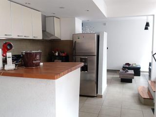 Foto 4 de Dúplex en venta - 2 Dormitorios 2 Baños - Cochera - 98Mts2 - Monte Grande