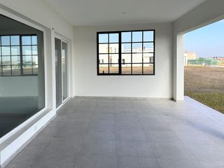 Foto 27 de CASA EN VENTA, PUERTOS DEL LAGO, BARRIO COSTAS, LOTE AL 100, 7 AMBIENTES