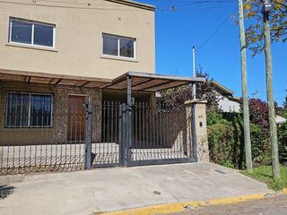 Foto 1 de Casa a estrenar con 4 dormitorios en venta en Rincón de Milberg.