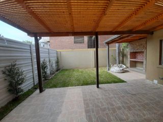 Foto 4 de Casa a estrenar con 4 dormitorios en venta en Rincón de Milberg.