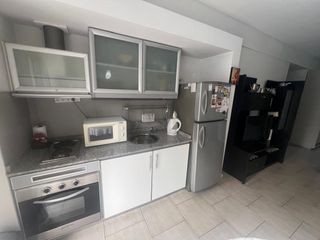 Foto 12 de Departamento en venta con balcón  en Urquiza R