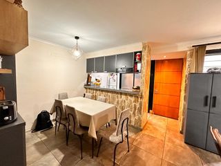 Foto 3 de Precioso dúplex de 2 dormitorios con cochera en VENTA, zona Parque Guillermina