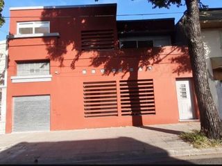Foto 1 de Casa 3 dormitorios  Zona Parque Paraná