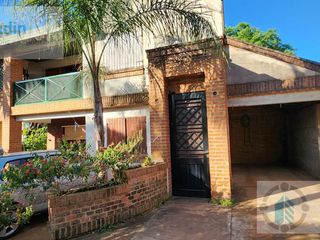 Foto 4 de Se vende casa amplia sobre Ruta 12 frente a Mercado Central - Posadas