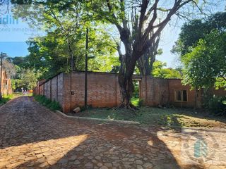 Foto 7 de Se vende casa amplia sobre Ruta 12 frente a Mercado Central - Posadas
