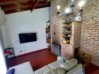 Foto 3 de Chalet 4 amb 140 m2 cub. Lote 10 x 43