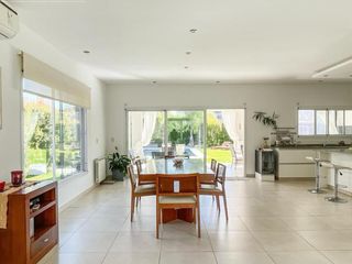 Foto 15 de Venta Casa 5 Ambientes con Piscina en San Agustin Villanueva Tigre APTO CREDITO!