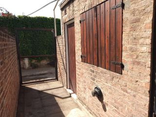 Foto 2 de Vena PH 2 Amb. Pta. Baja  en Villa Luzuriaga  - Buen Estado