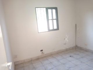 Foto 12 de Vena PH 2 Amb. Pta. Baja  en Villa Luzuriaga  - Buen Estado