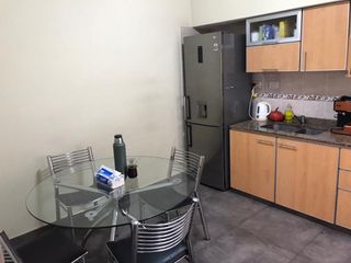 Foto 6 de Venta de Duplex 3 Amb.  en Ramos Mejía  Muy Buen Estado  C/Patio y Cochera