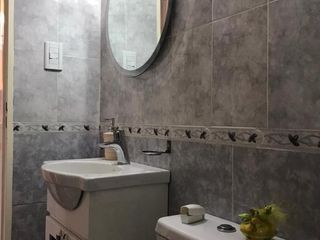 Foto 8 de Venta de Duplex 3 Amb.  en Ramos Mejía  Muy Buen Estado  C/Patio y Cochera